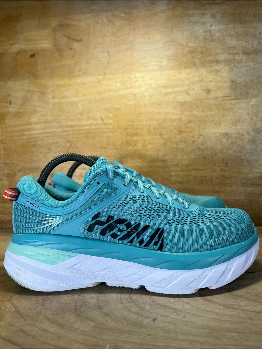 Hoka One One Bondi 7 Womens Size 8.5 Wide Running Shoes Sneakers Eggshell Blue